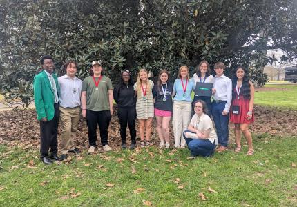 Floyd County 4-H wins at district competition; 1 moves on to State Congress (group photo)